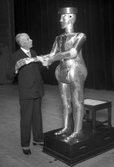 406px-Bundesarchiv_Bild_102-13018,_Maschinenmensch__Robot_